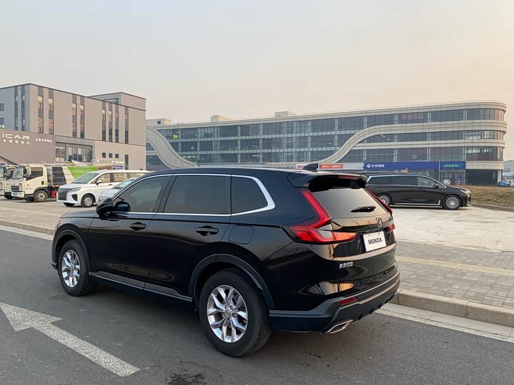 Фото 6 - Honda CR-V