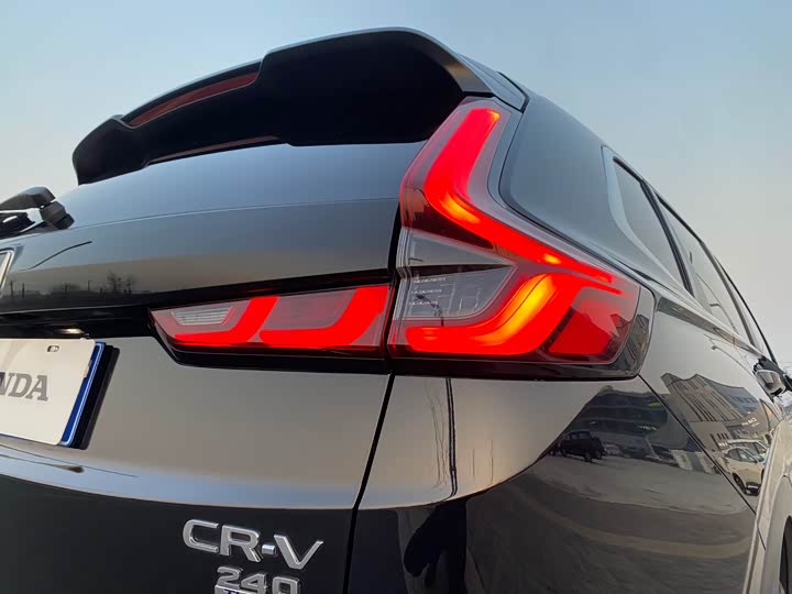 Фото 9 - Honda CR-V