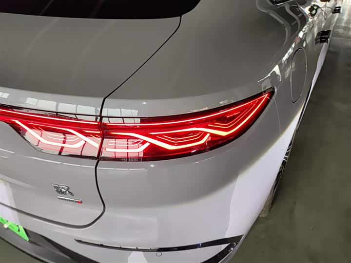 Фото 8 - BYD Han