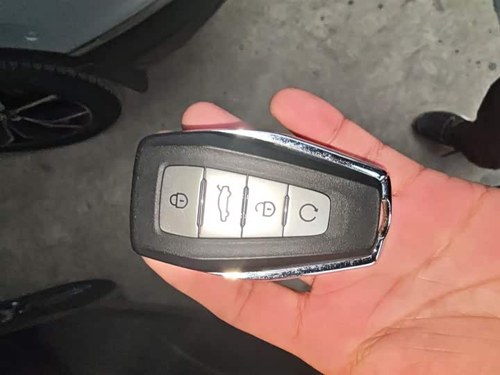 Фото 9 - Geely Preface