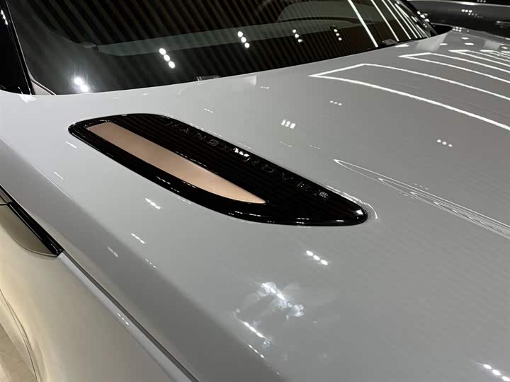 Фото 8 - Land Rover Range Rover Velar