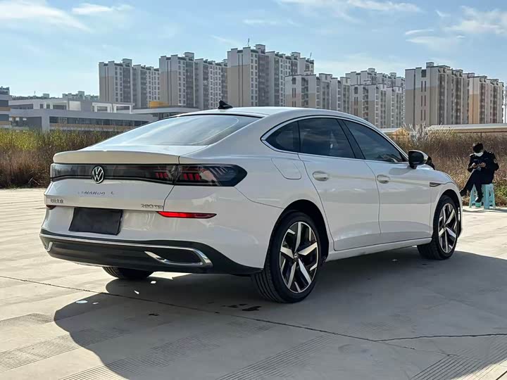 Фото 9 - Volkswagen Lamando L