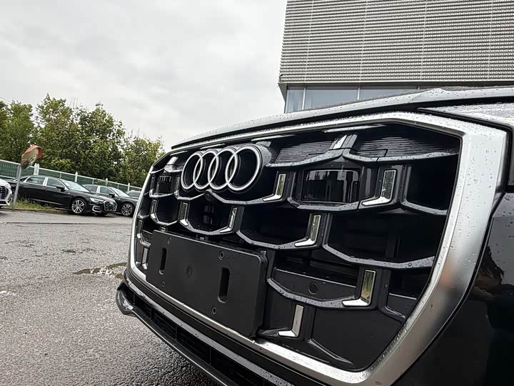 Фото 3 - Audi Q7