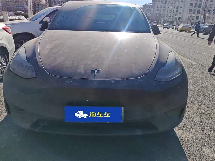 Фото 2 - Tesla Model Y