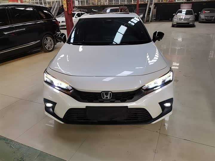 Фото 3 - Honda Civic