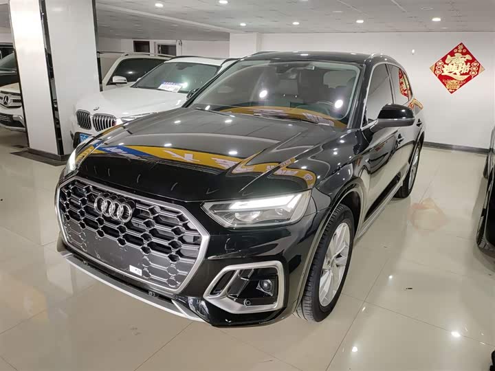 Фото 2 - Audi Q5L