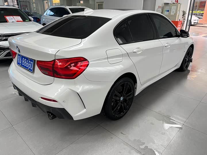 Фото 9 - BMW 1 Series