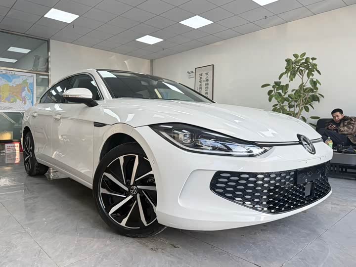 Фото 2 - Volkswagen Lamando L