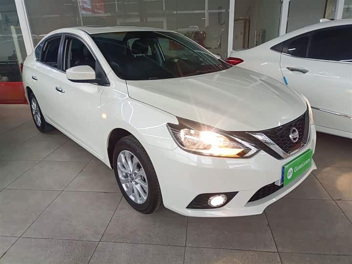 Фото 4 - Nissan Sylphy