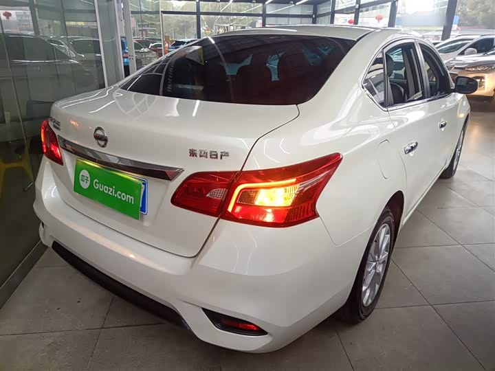 Фото 7 - Nissan Sylphy