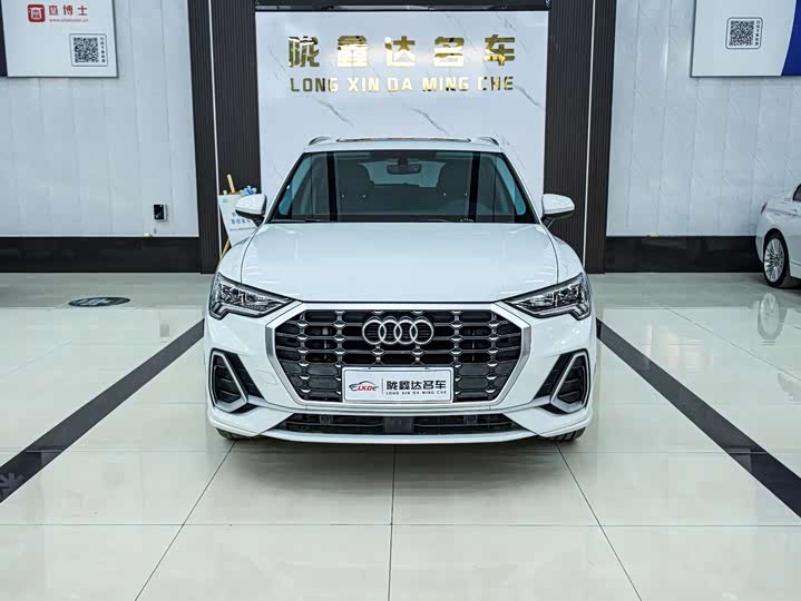 Фото 2 - Audi Q3