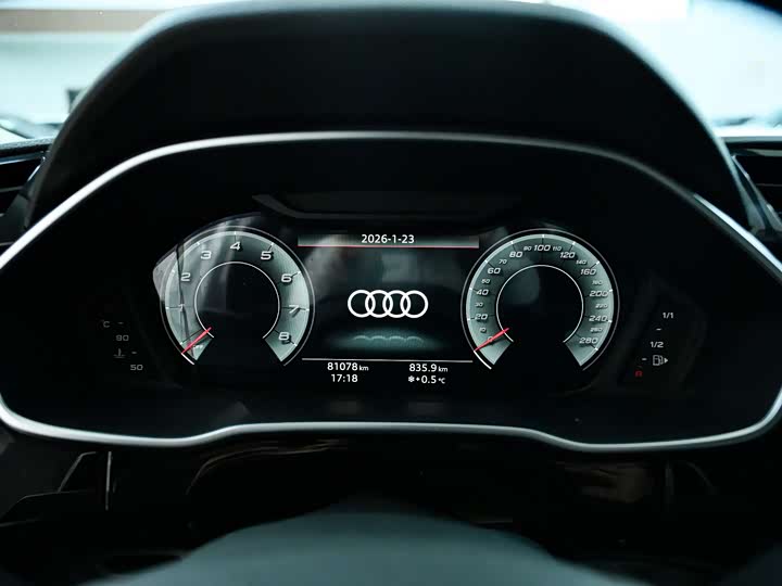 Фото 6 - Audi Q3