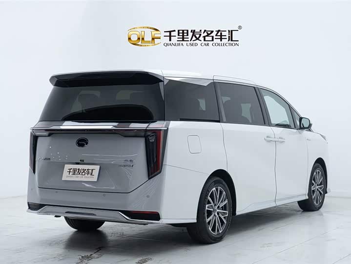 Фото 4 - GAC Trumpchi M8