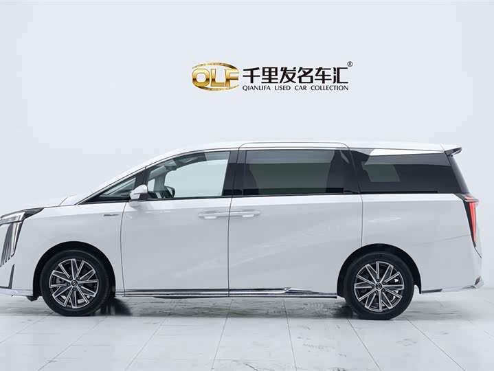 Фото 7 - GAC Trumpchi M8