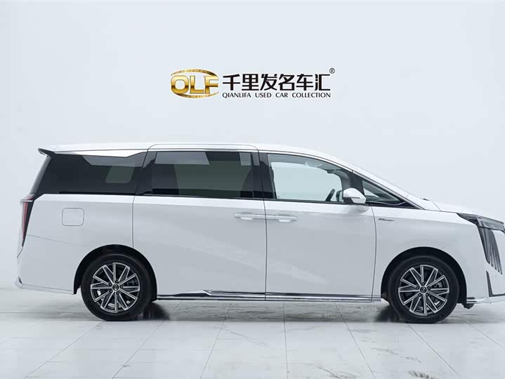 Фото 8 - GAC Trumpchi M8