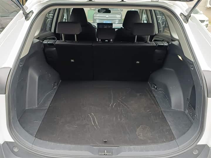 Фото 4 - Toyota RAV4