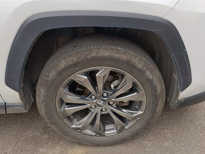 Фото 6 - Toyota RAV4