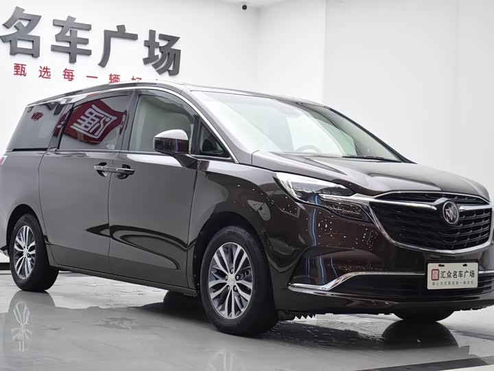 Фото 3 - Buick GL8 ES