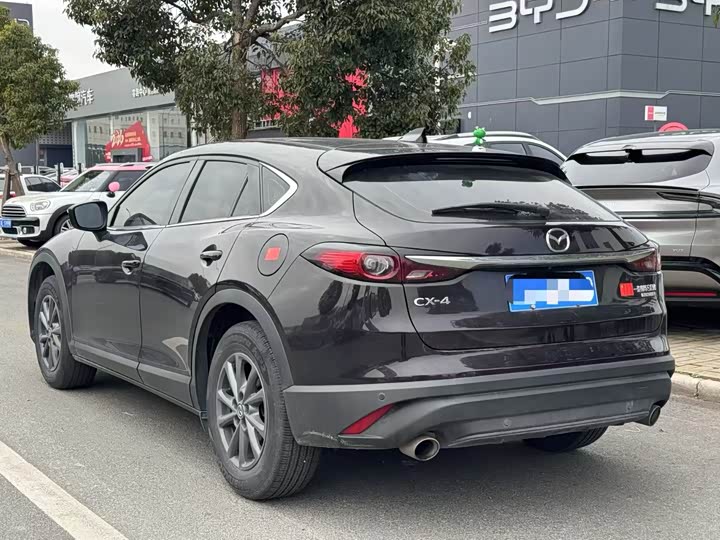 Фото 3 - Mazda CX-4