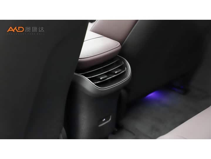 Фото 9 - Nio ET5