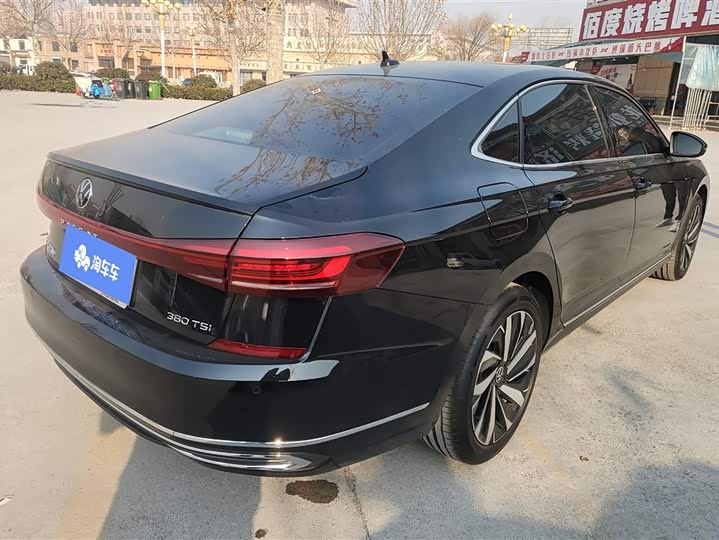 Фото 3 - Volkswagen Passat