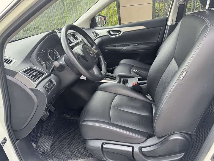 Фото 4 - Nissan Sylphy