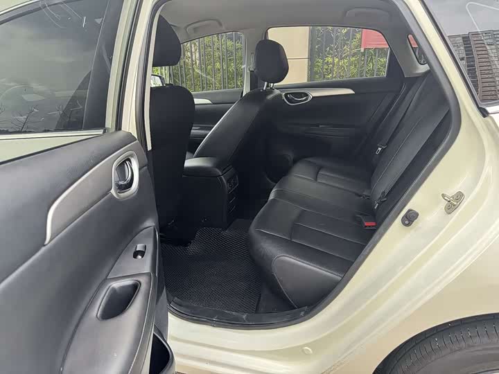 Фото 6 - Nissan Sylphy