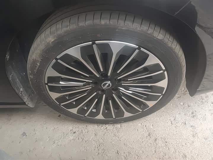 Фото 6 - Nissan N7