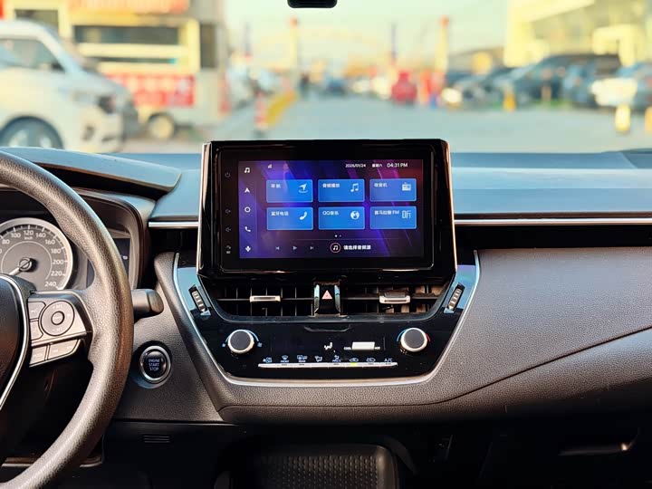 Фото 8 - Toyota Corolla