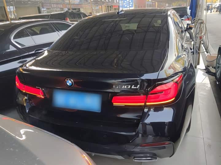 Фото 6 - BMW 5 Series