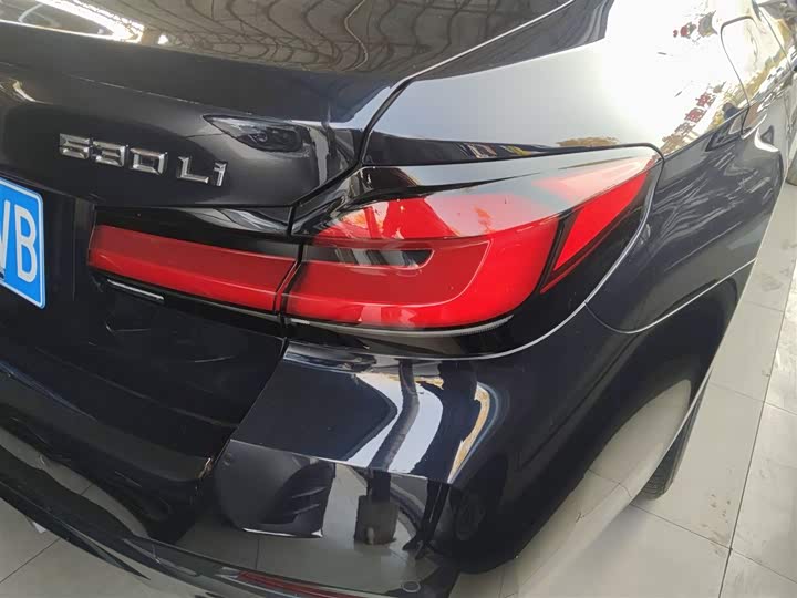 Фото 8 - BMW 5 Series