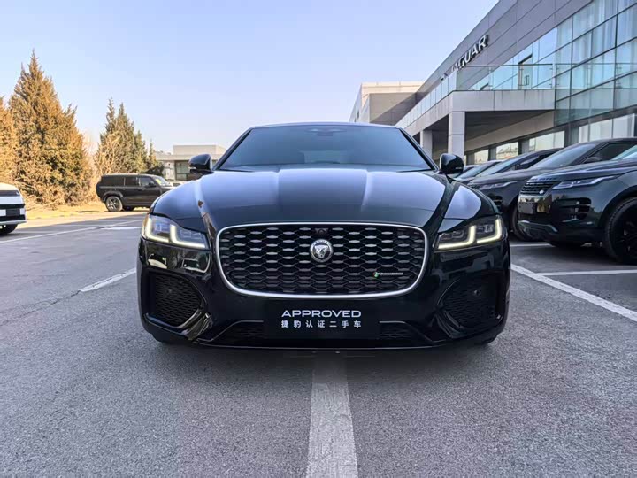 Фото 4 - Jaguar XF L