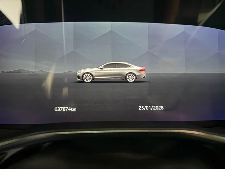 Фото 6 - Jaguar XF L