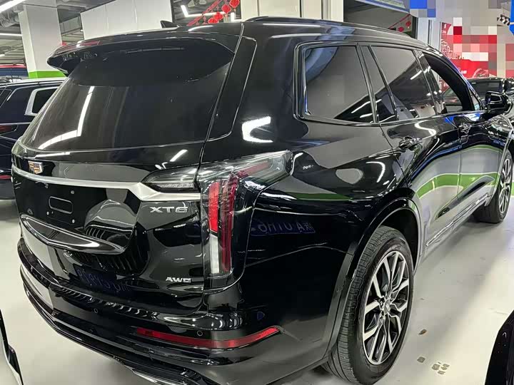 Фото 4 - Cadillac XT6