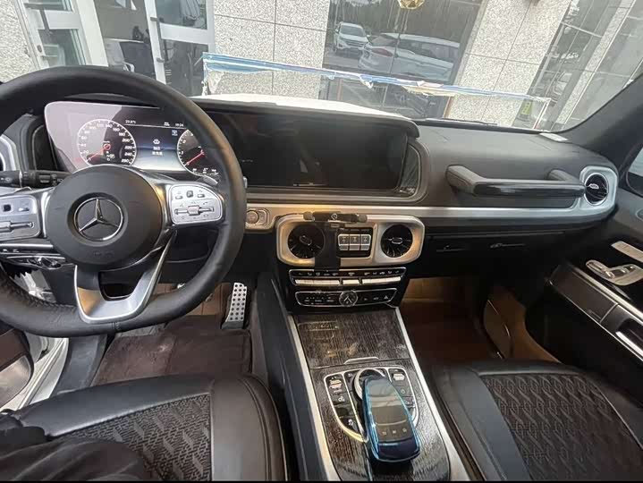 Фото 2 - Mercedes-Benz G-Class