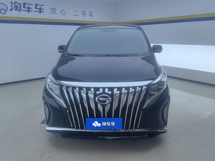 Фото 2 - GAC Trumpchi M8