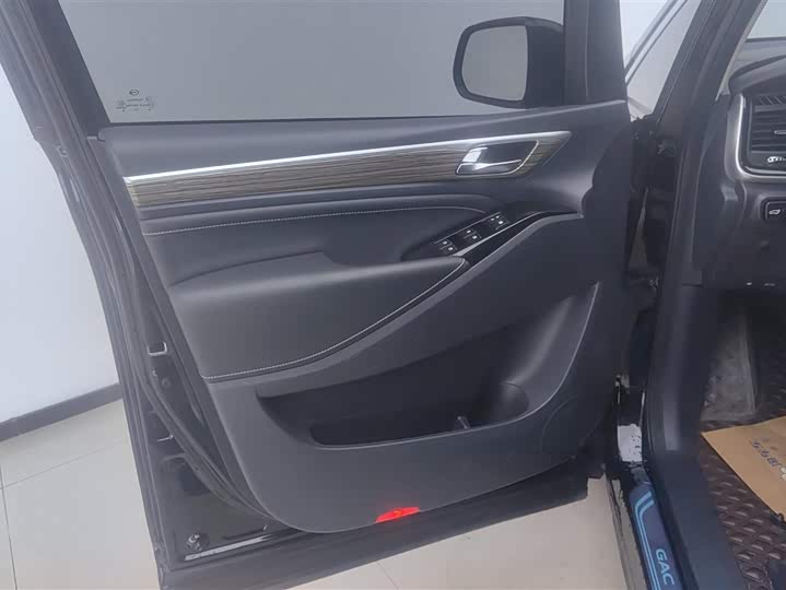 Фото 7 - GAC Trumpchi M8