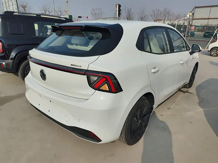 Фото 7 - MG Motor 4 EV