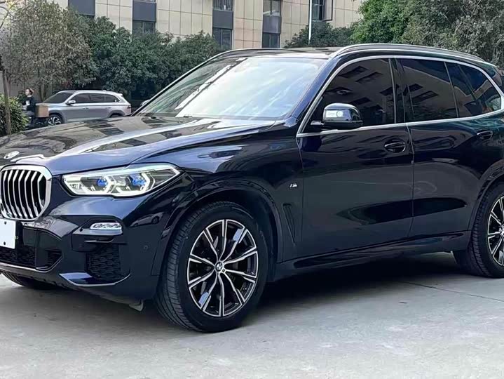 Фото 2 - BMW X5