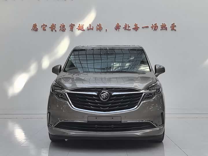 Фото 2 - Buick GL8 ES