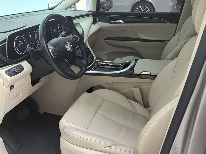 Фото 9 - Buick GL8 ES