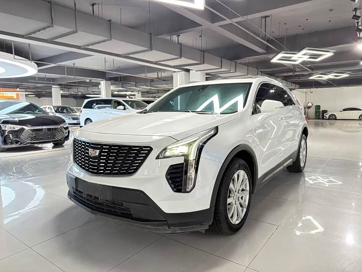 Фото 1 - Cadillac XT4
