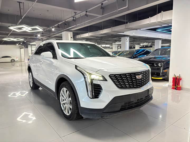 Фото 3 - Cadillac XT4