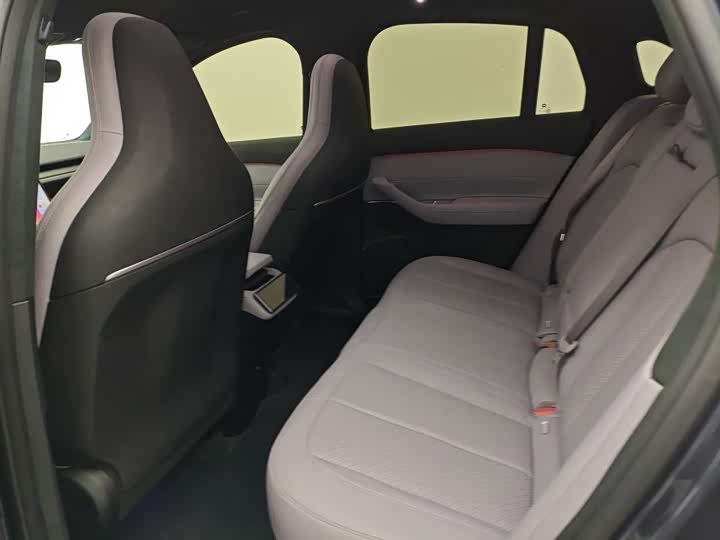 Фото 8 - Nio EC6