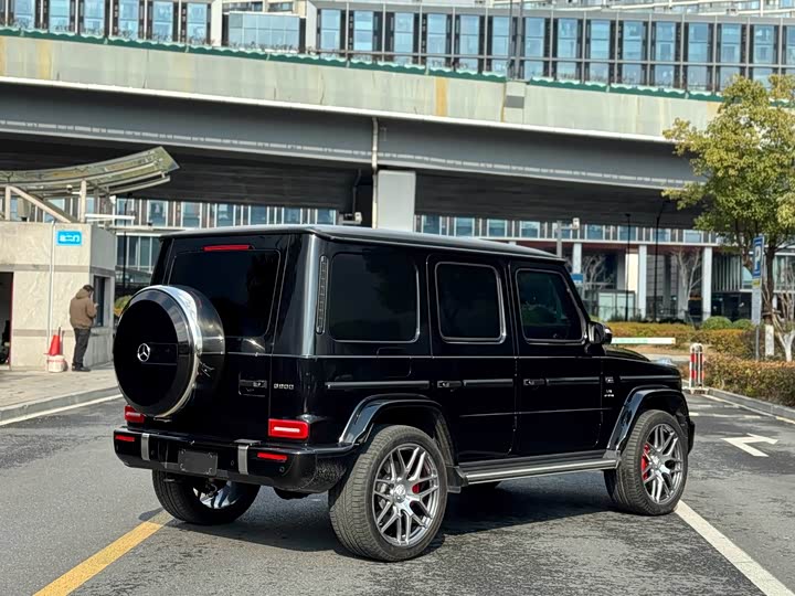 Фото 7 - Mercedes-Benz G-Class AMG