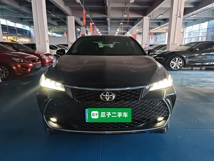 Фото 3 - Toyota Avalon