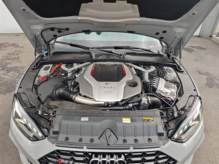 Фото 9 - Audi RS 5