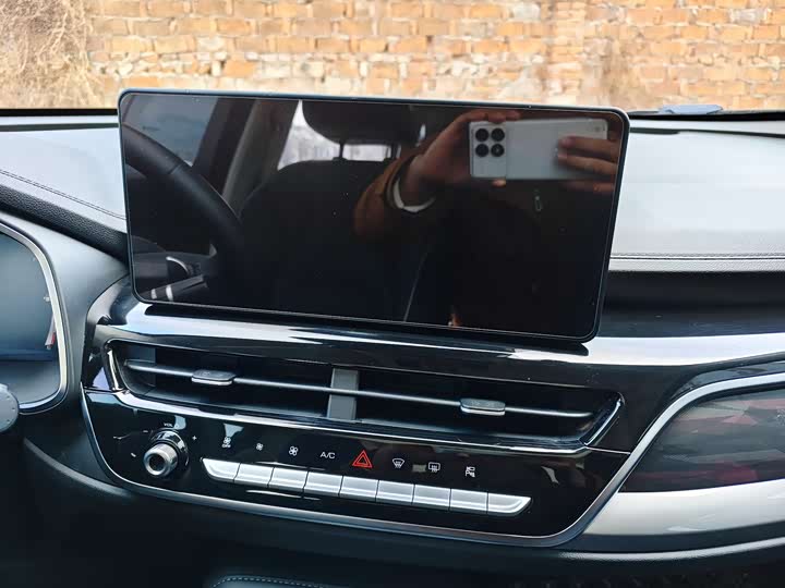 Фото 8 - Haval H6