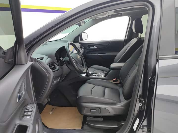 Фото 9 - Chevrolet Equinox