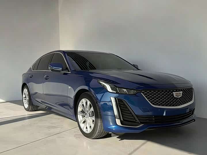 Фото 2 - Cadillac CT5
